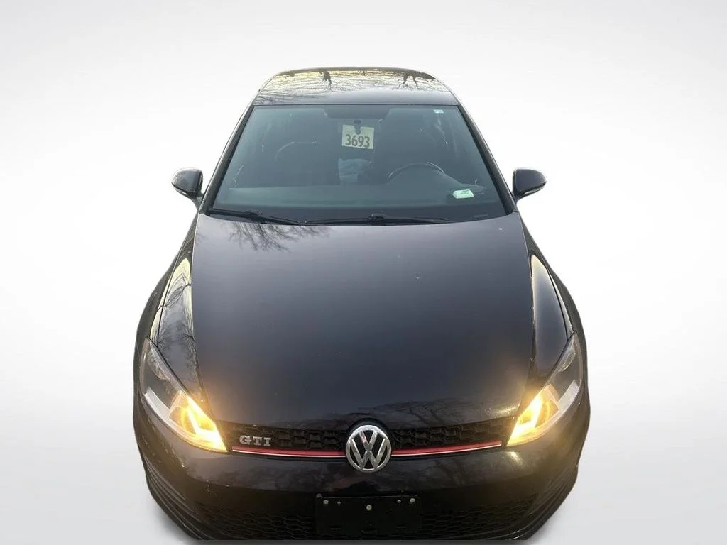 Used 2017 Black Volkswagen S image 5