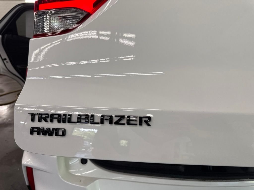 Used 2023 White Chevrolet RS image 16