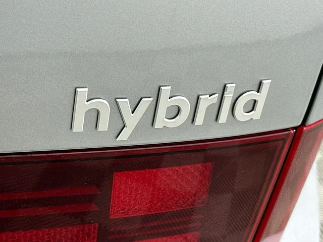 New 2026 Hyundai SANTA FE HYBRID SE