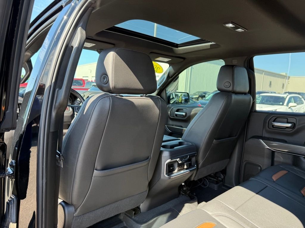 Used 2021 Onyx Black GMC AT4 image 12