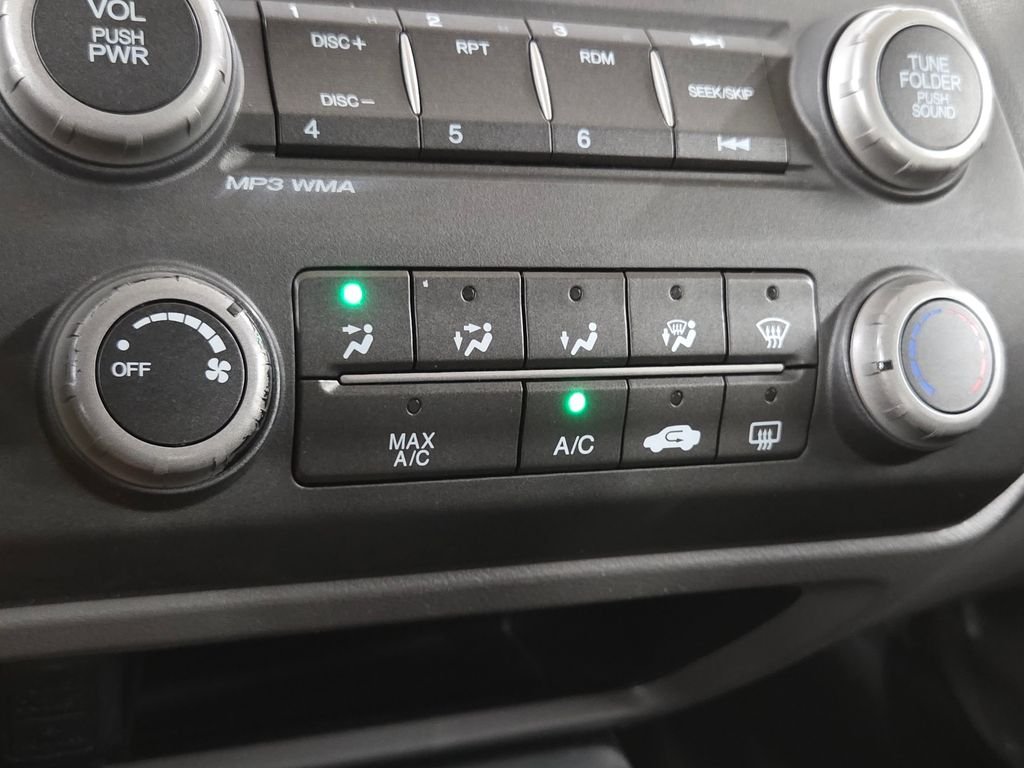 Used 2011  Honda LX image 28