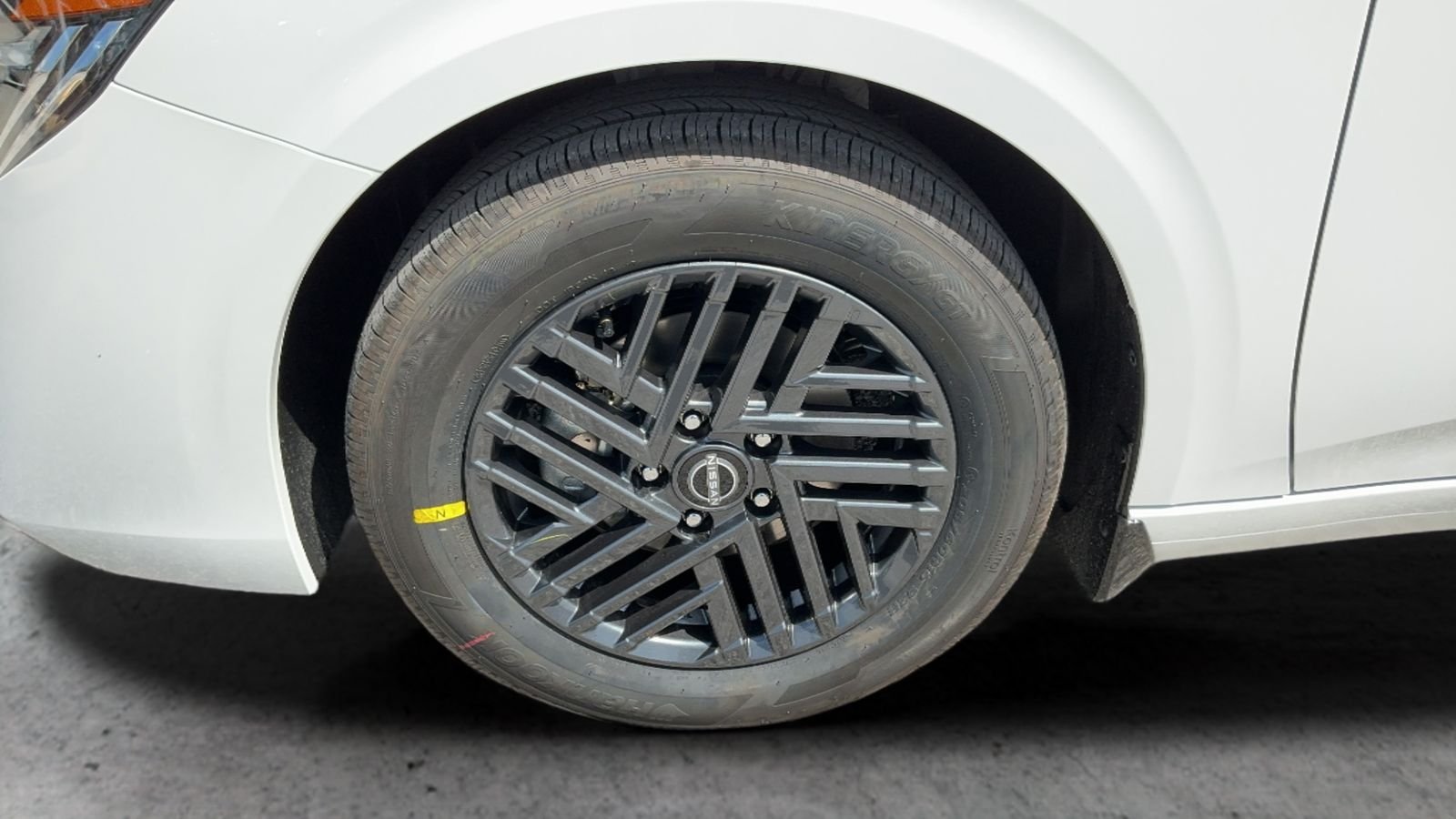 New 2027 White Nissan SV image 41