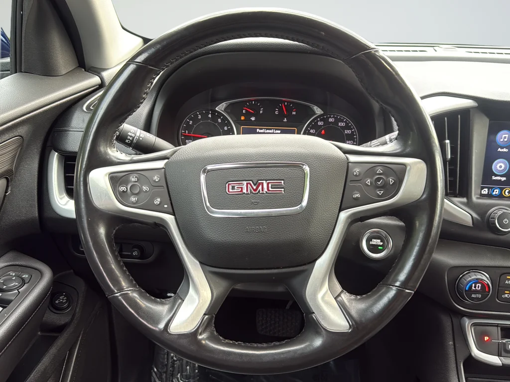 Used 2022 Blue GMC SLT image 33