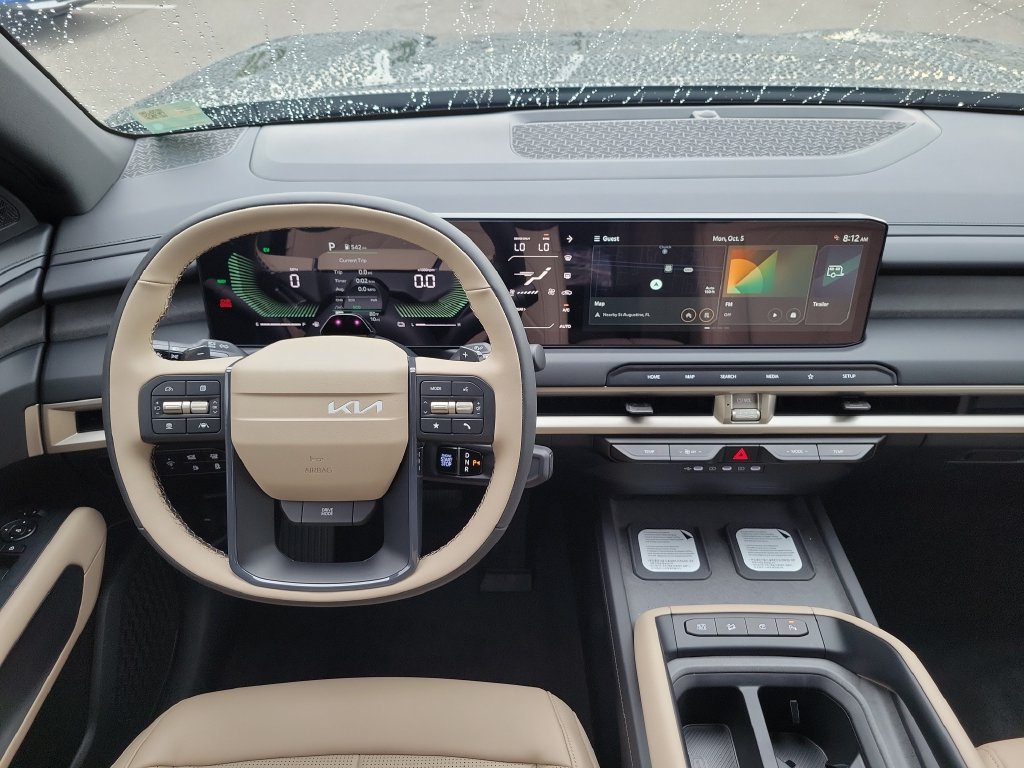 New 2027 Ebony Black Kia EX image 17