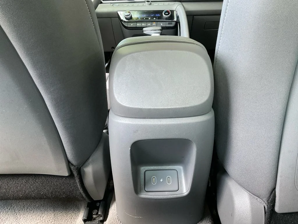Used 2025 Gray Hyundai SEL Convenience image 24