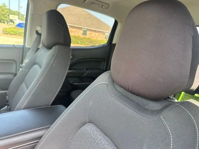 Used 2022 Black GMC Elevation image 4
