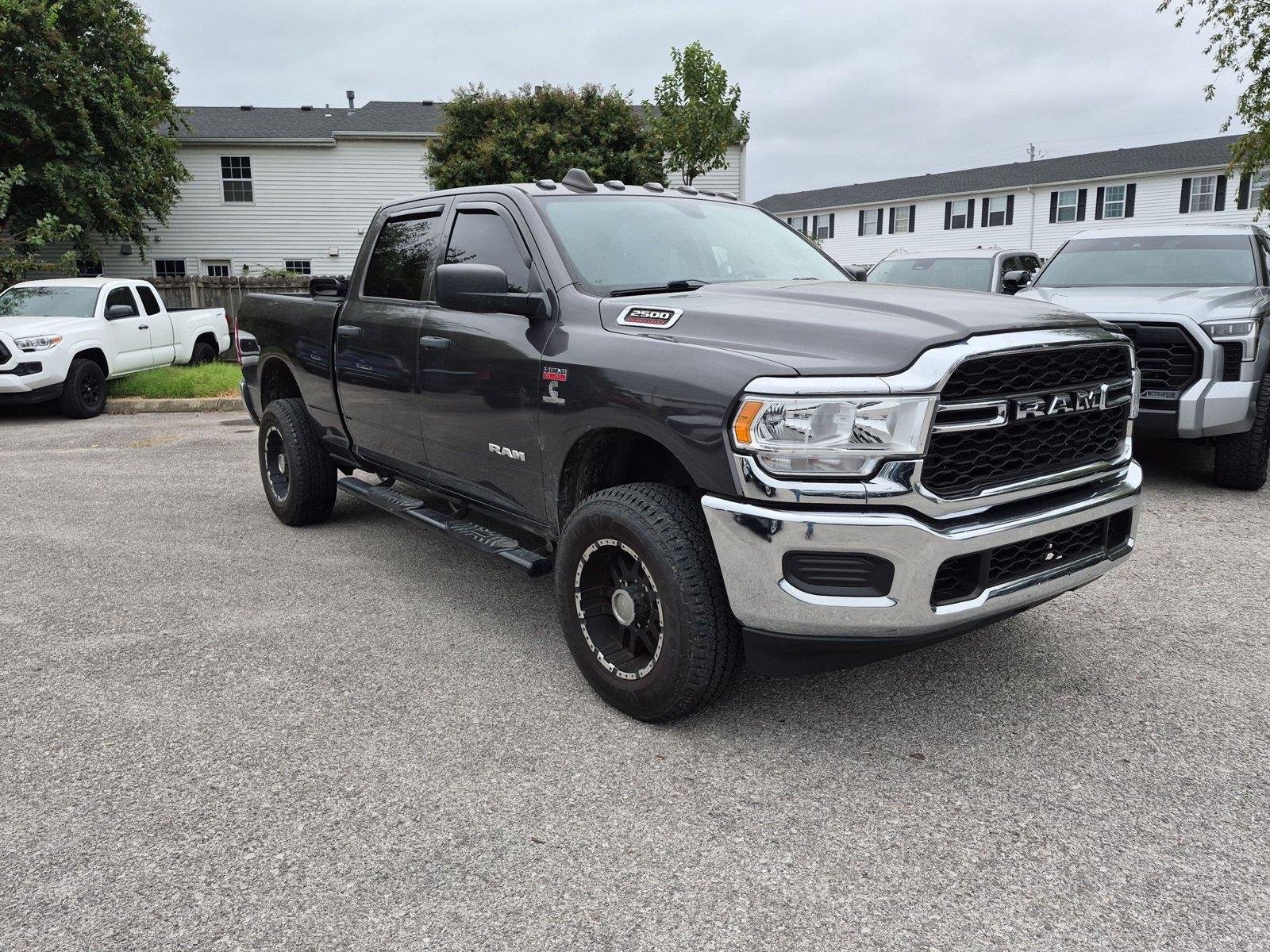 Used 2020 Granite Crystal Metallic Clearcoat Ram Tradesman image 7