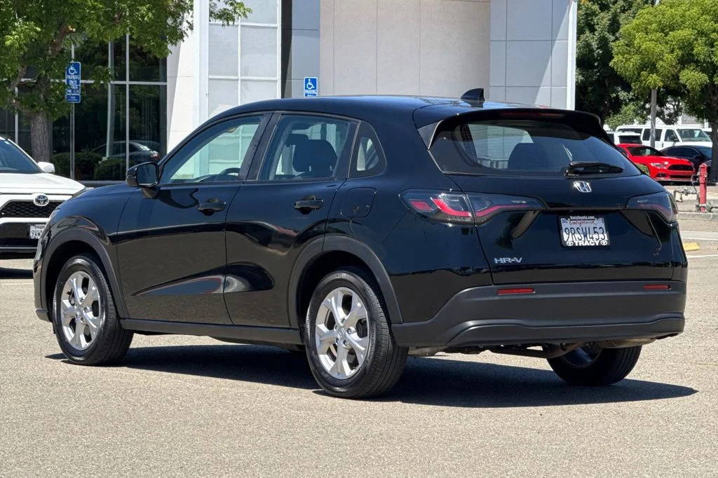 Used 2025  Honda LX image 8