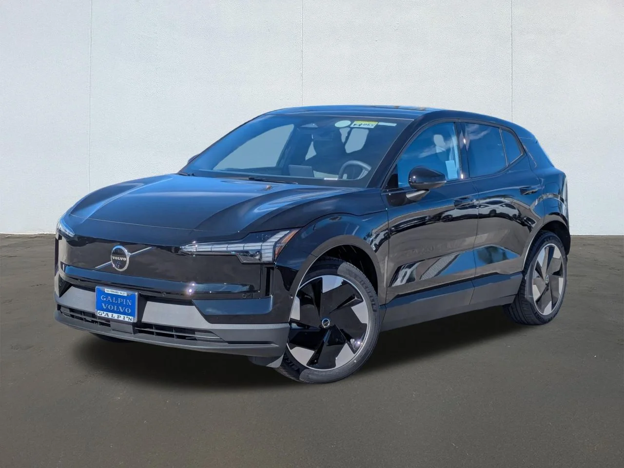 2026 Volvo EX30 Twin Motor Performance Ultra's photo