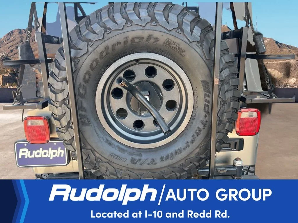 Used 2006 Light Khaki Metallic Jeep Unlimited Rubicon image 13