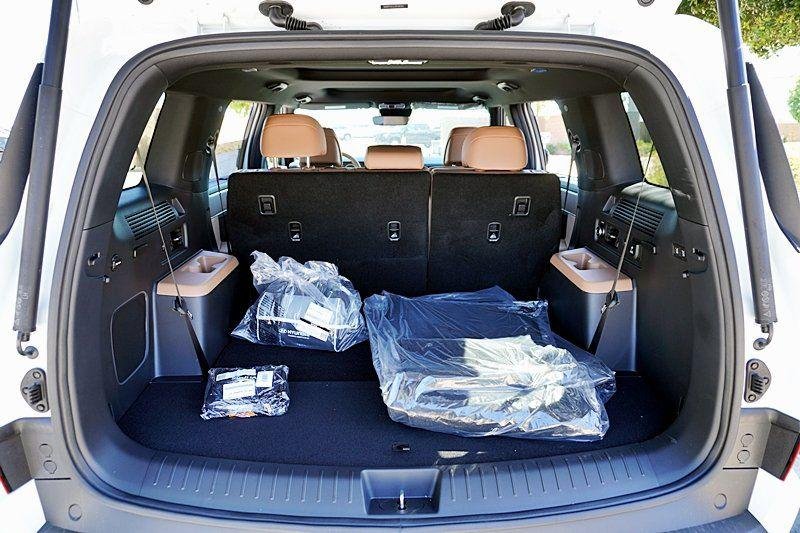 2025 Hyundai Santa Fe Limited - Photo 16