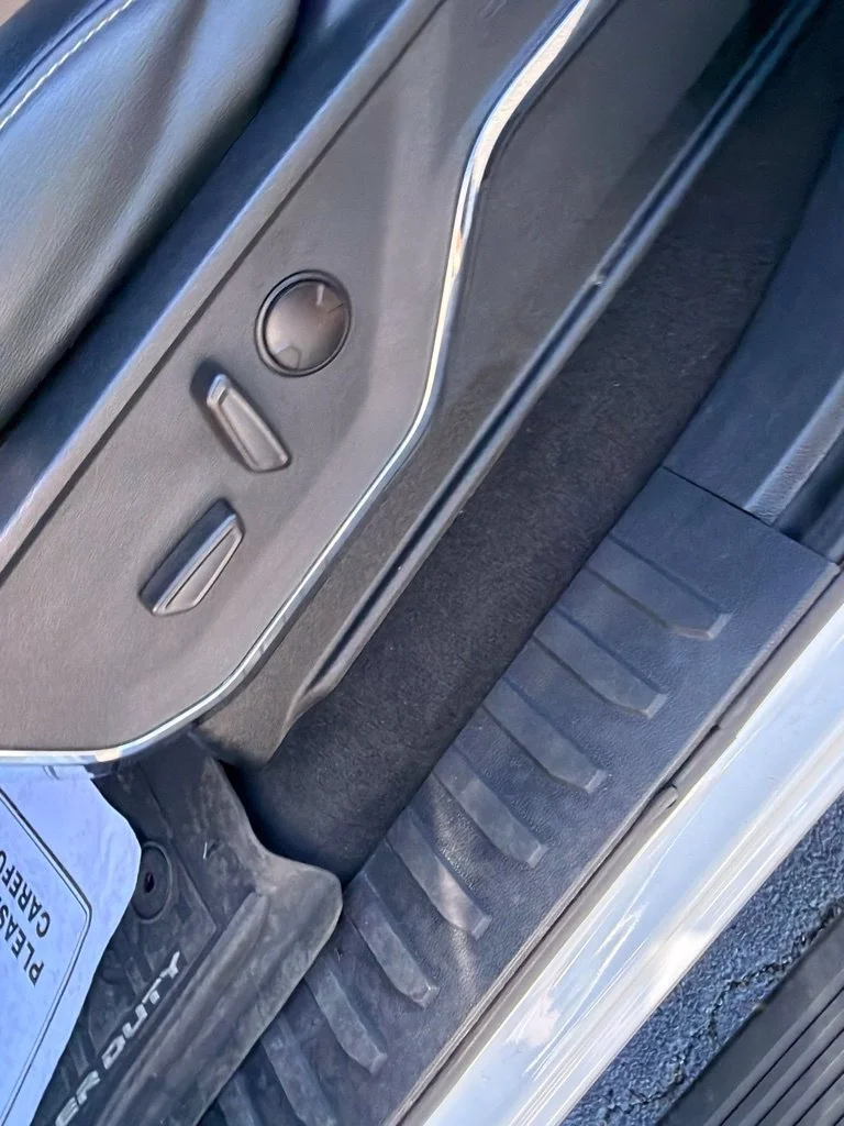 Used 2024 Oxford White Ford Lariat image 50