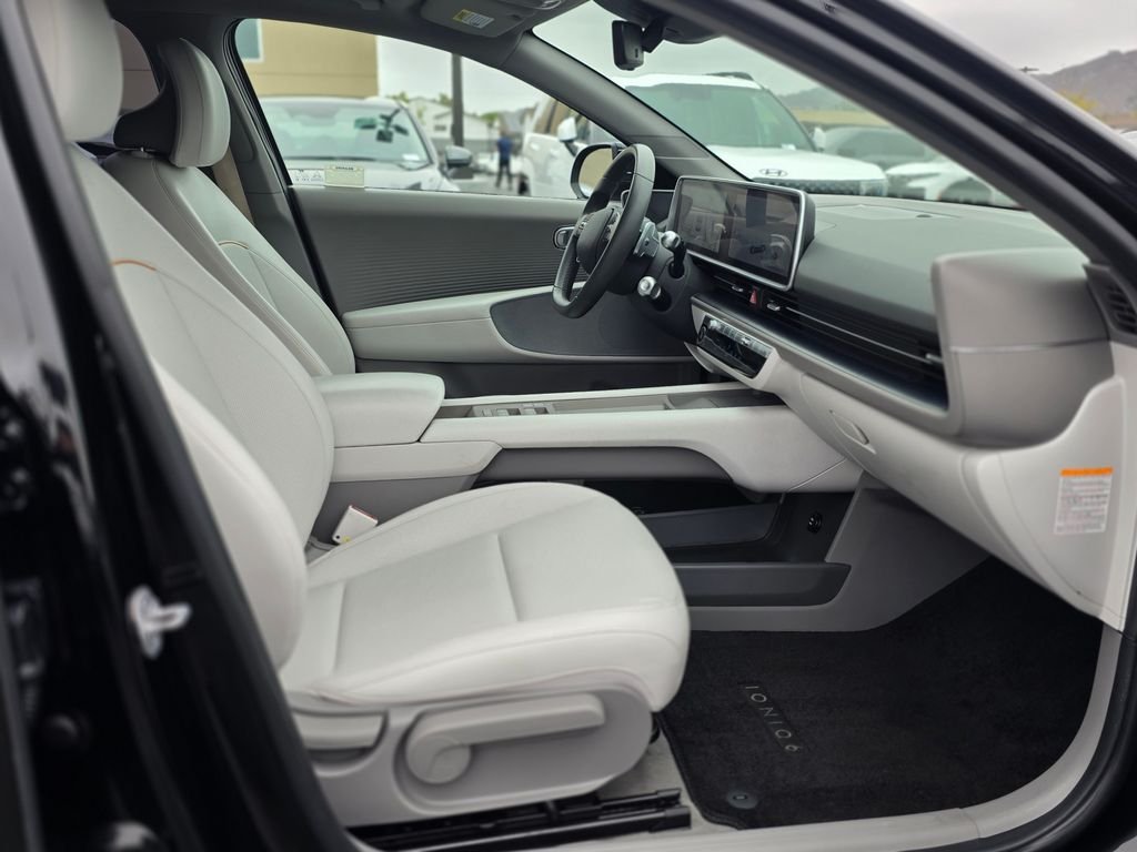 2025 Hyundai IONIQ 6 SEL - Photo 10