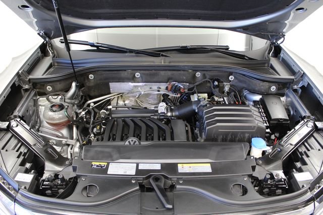 Used 2023 Pyrite Silver Metallic Volkswagen 3.6L V6 SE w/Technology image 30