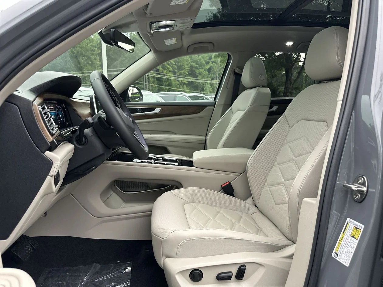 New 2026 Gray Volkswagen 2.0T SE w/Technology image 12
