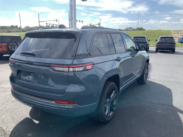 New 2027 Steel Blue Paint Jeep Limited Reserve image 16
