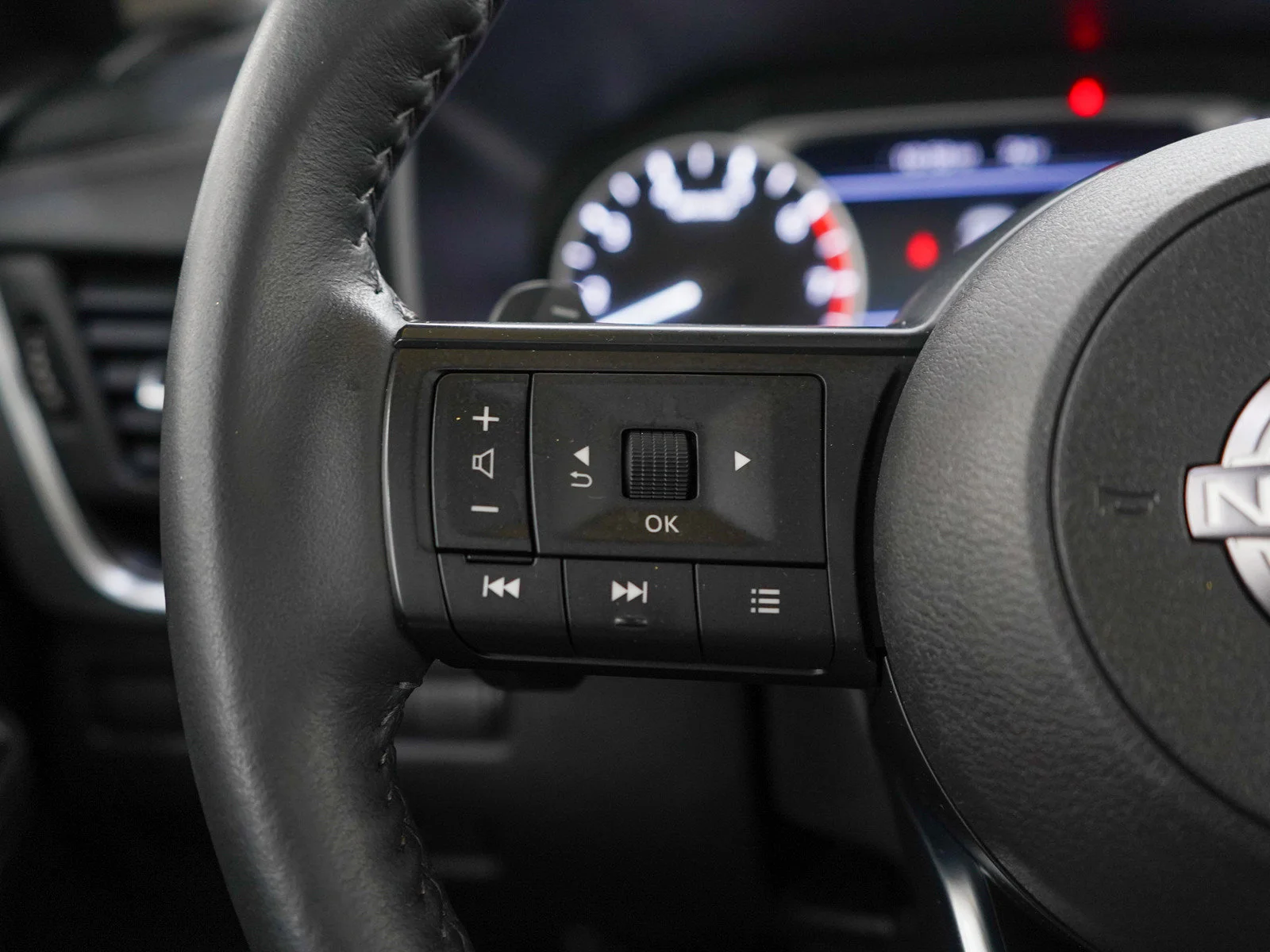 Used 2024 Gun Metallic Nissan SV image 26