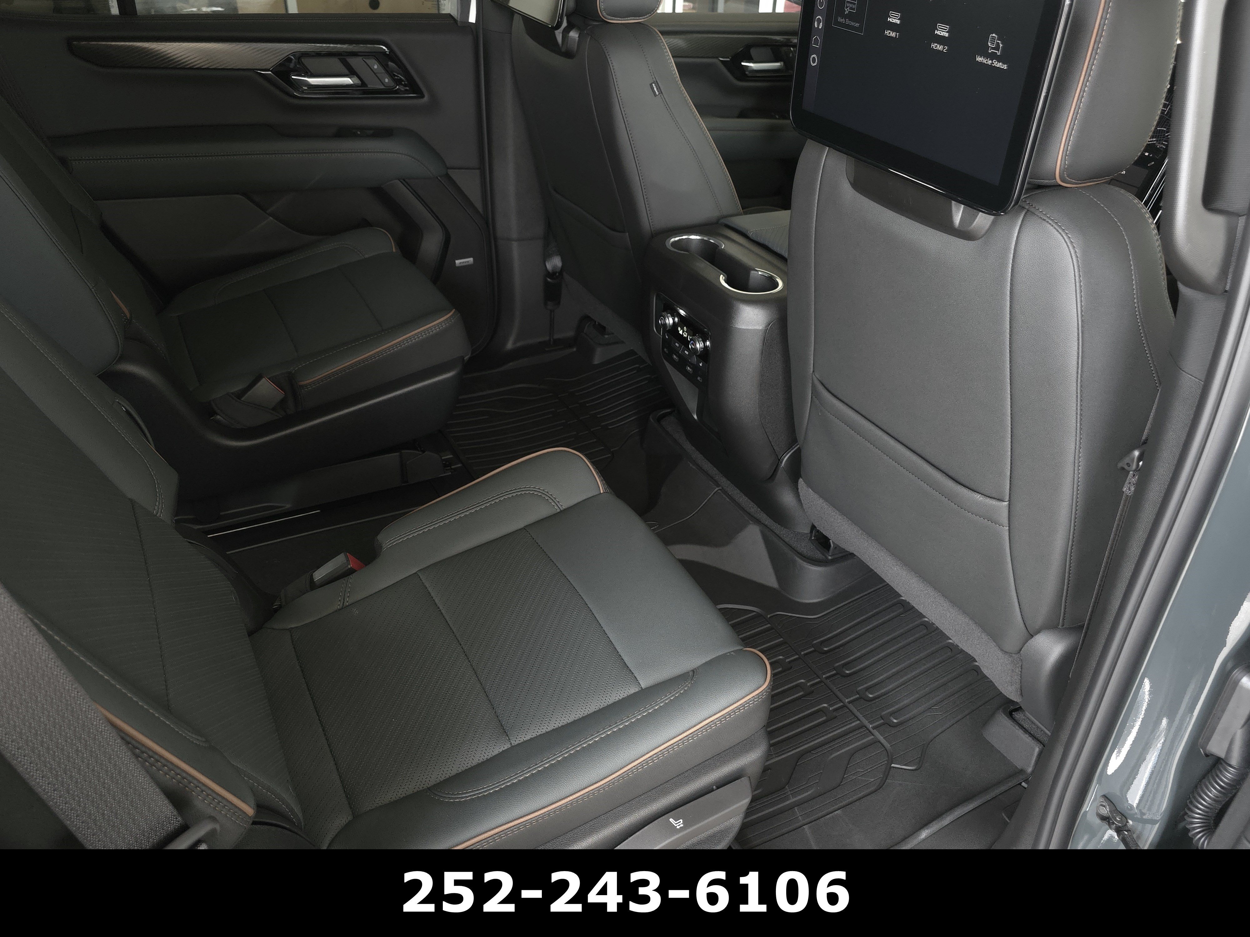 Used 2026 Midnight Pine GMC AT4 image 44