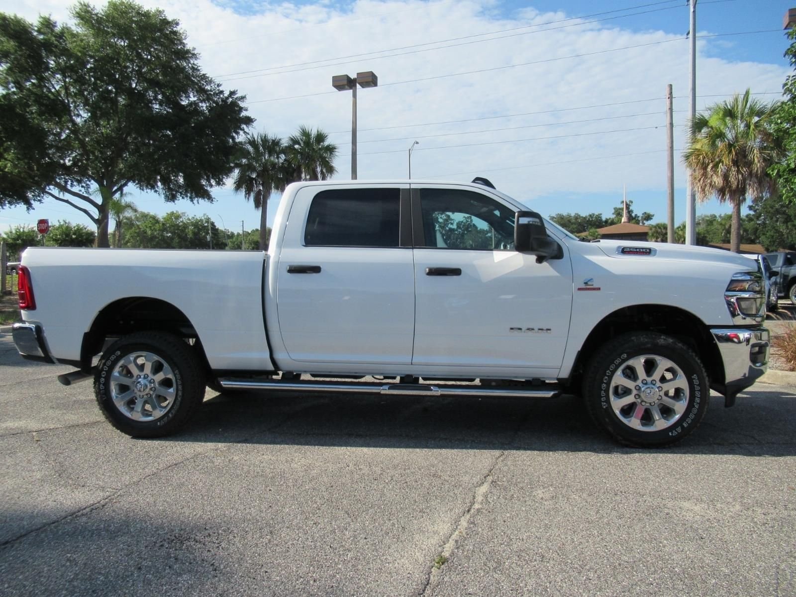 New 2026 Bright White Clear-Coat Exterior Paint RAM Big Horn image 2