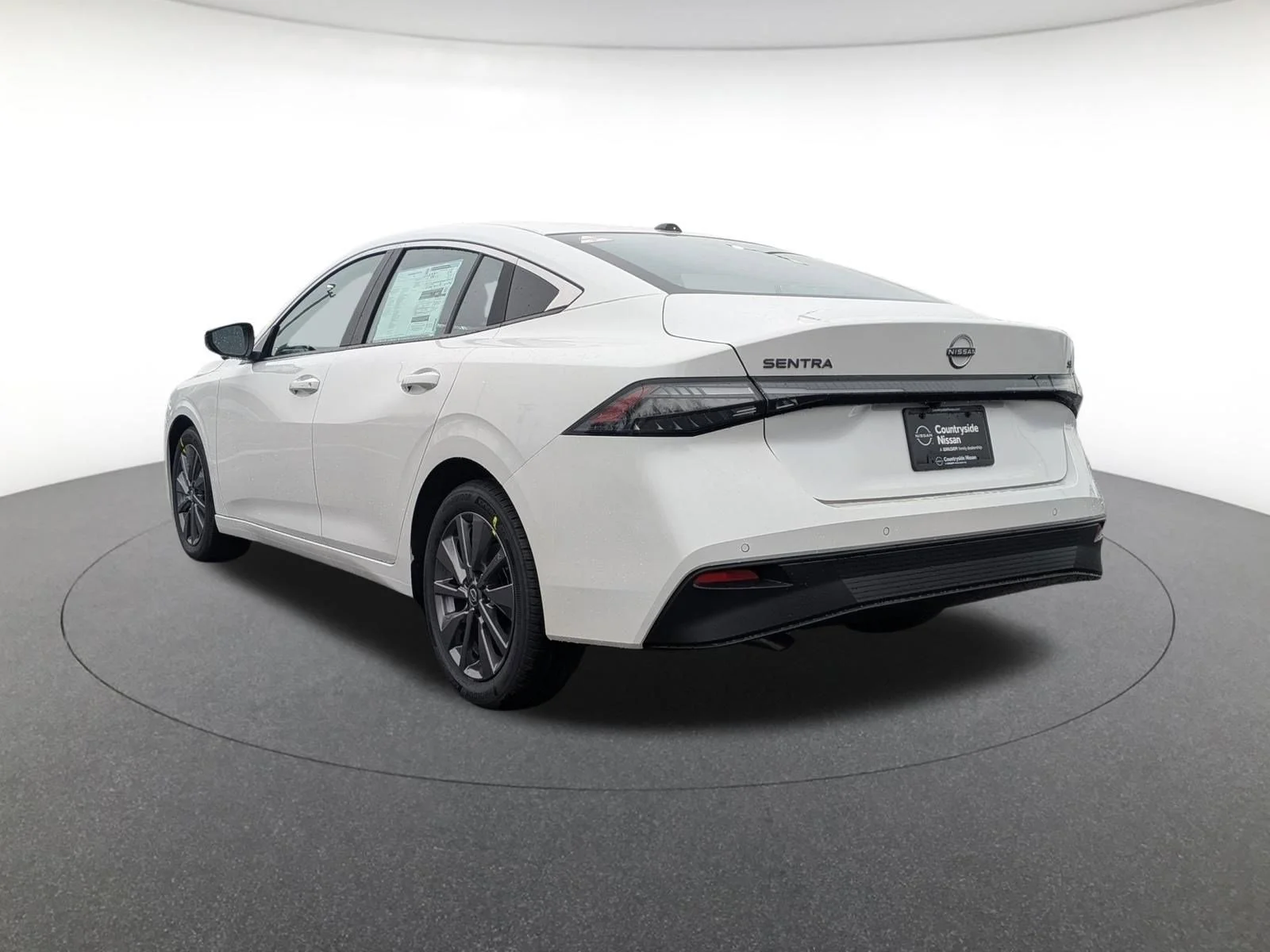 2026 Nissan Sentra SL - Photo 8