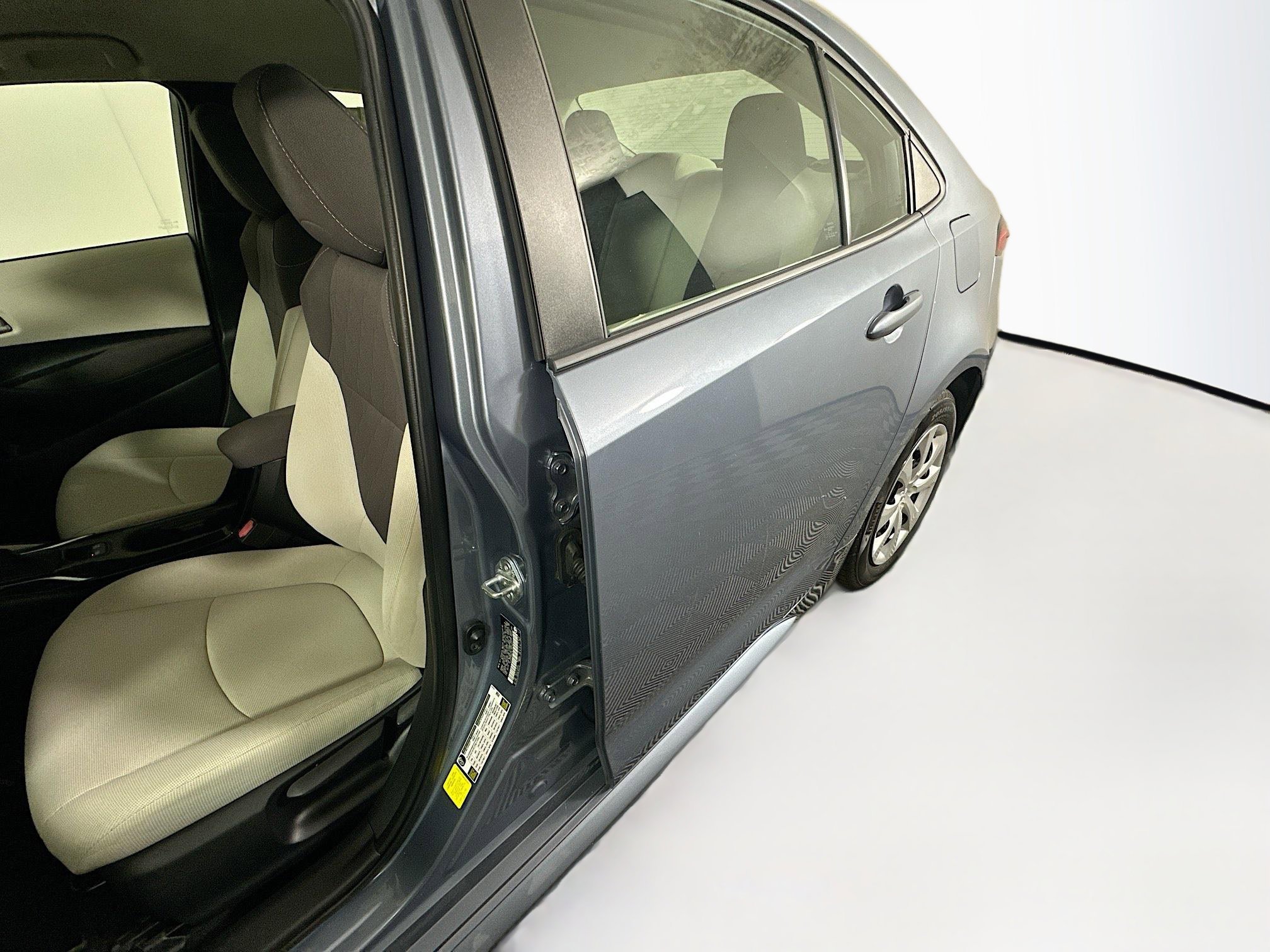 Used 2020 Celestite Toyota LE image 12