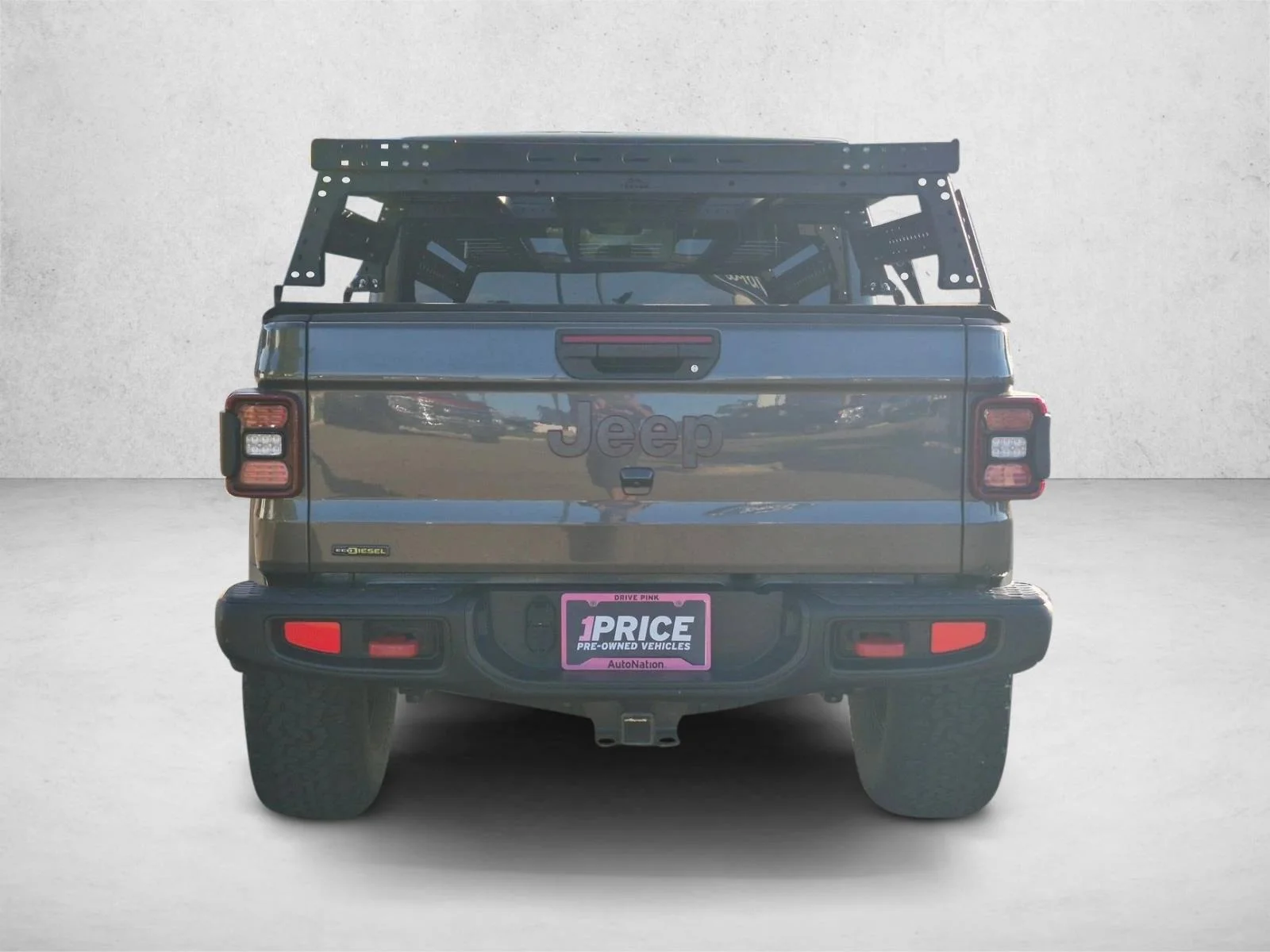 Used 2021 Granite Crystal Clearcoat Metallic Jeep Rubicon image 6