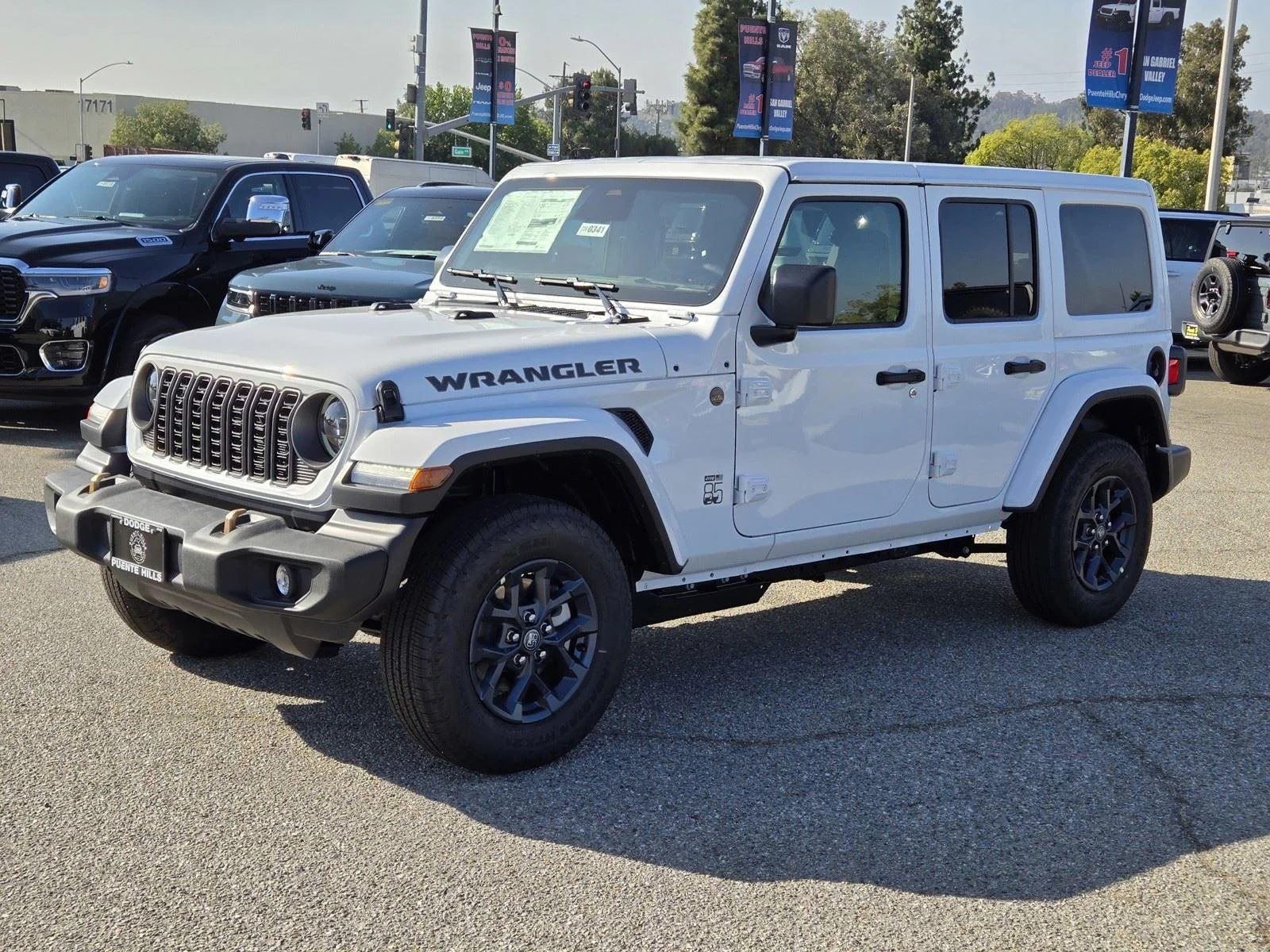New 2026 Bright White Clear-Coat Exterior Paint Jeep 85th Anniversary image 3