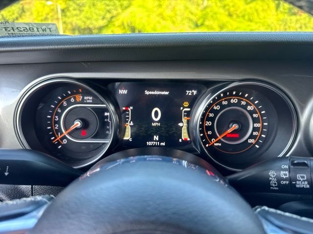 Used 2020 Silver Jeep Unlimited Sahara image 26