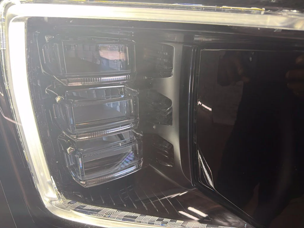 Used 2022 Onyx Black GMC SLT image 10