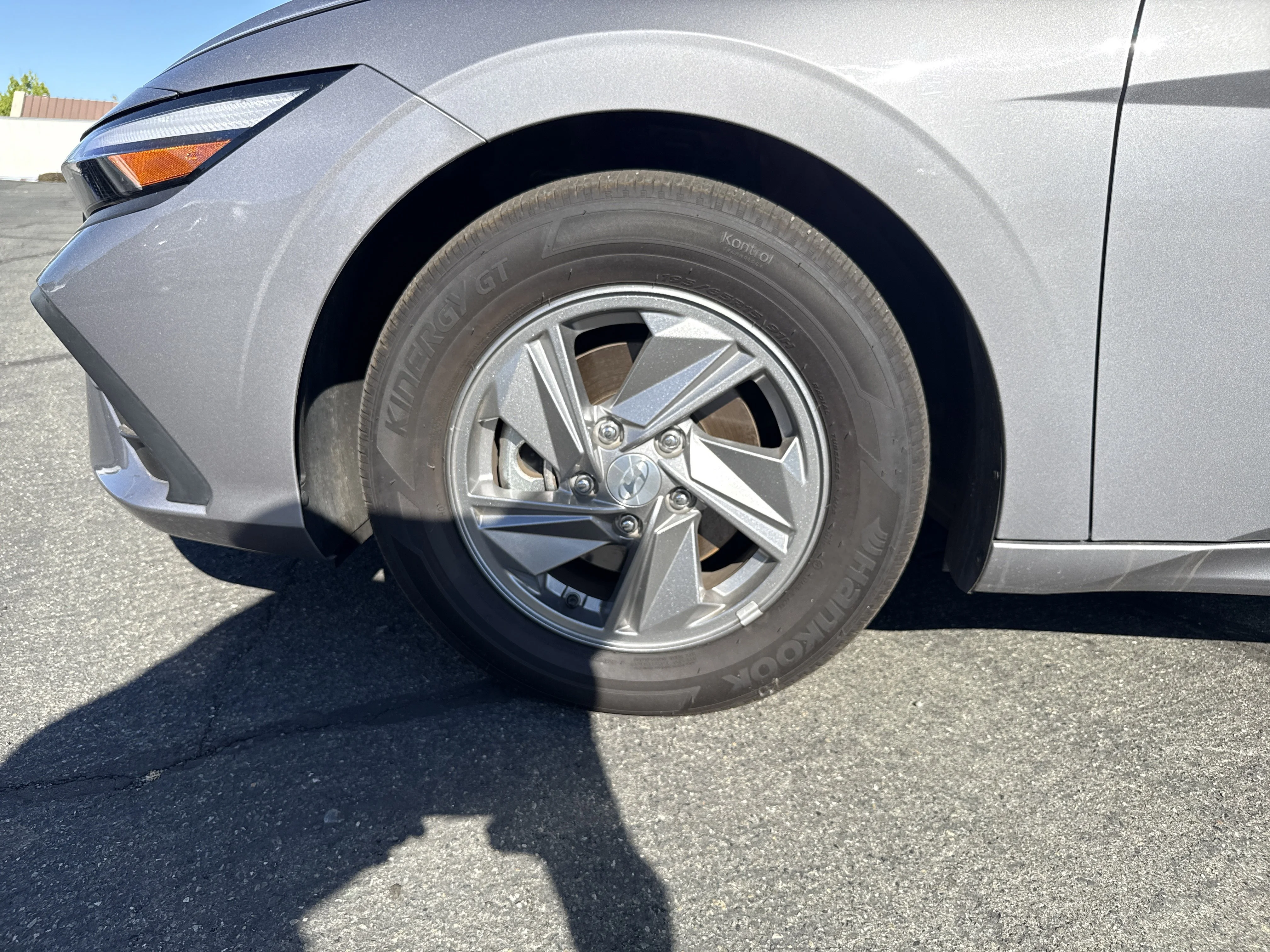 Used 2025 Fluid Metal Hyundai SE image 9