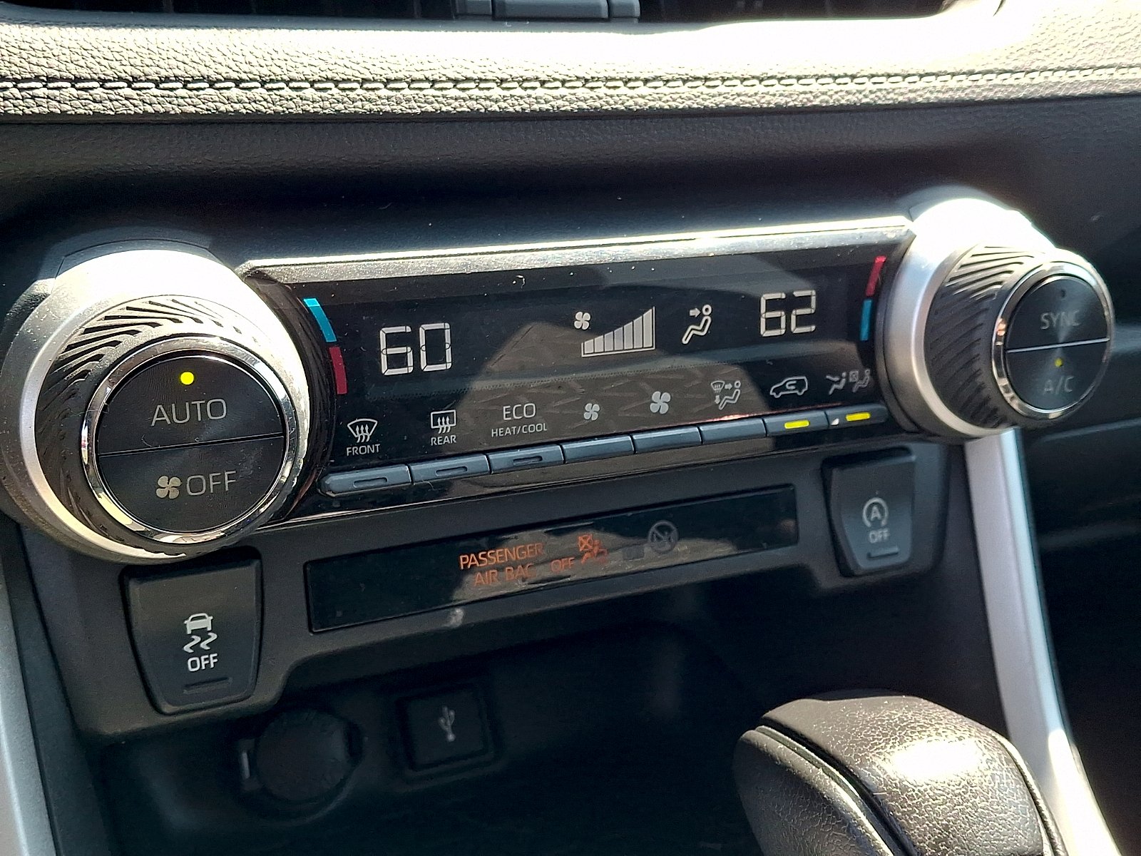 Used 2021 Midnight Black Metallic - 218 Toyota XLE image 15