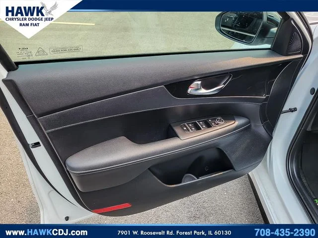 Used 2024 White Kia GT-Line image 24