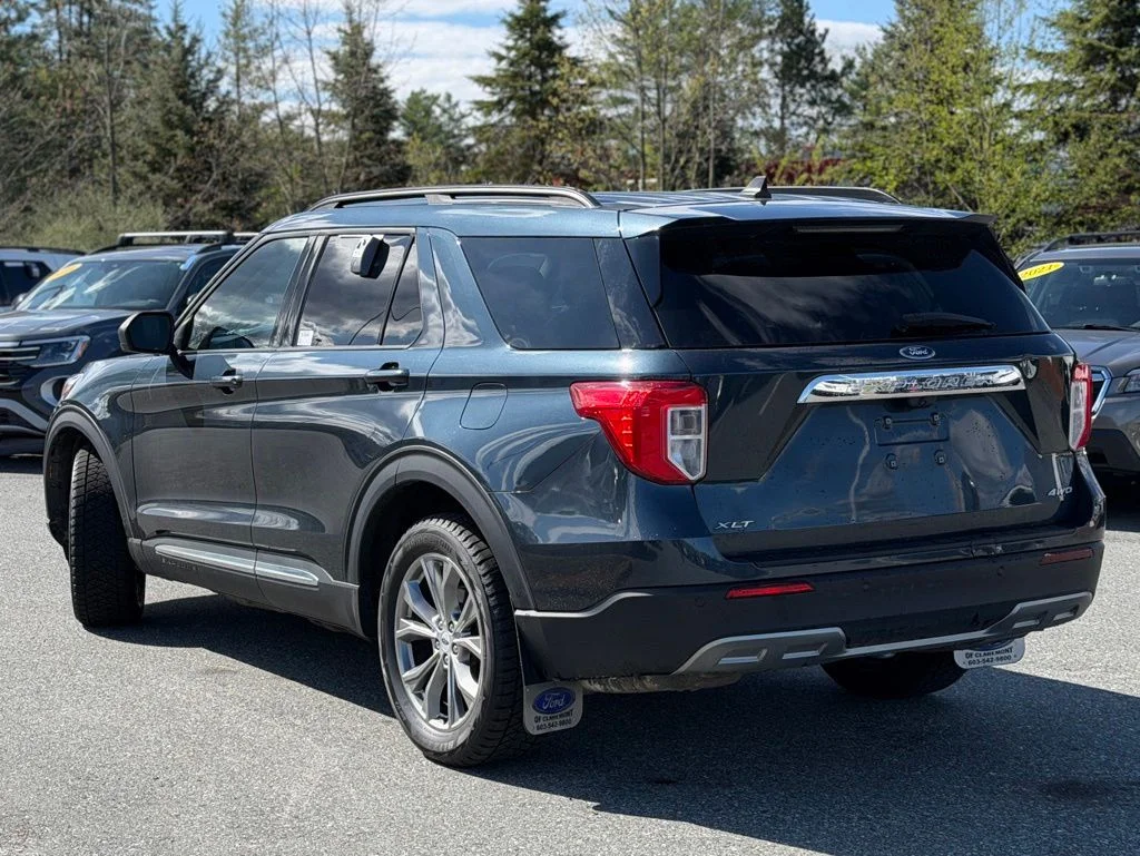 Used 2022 Blue Ford XLT image 3