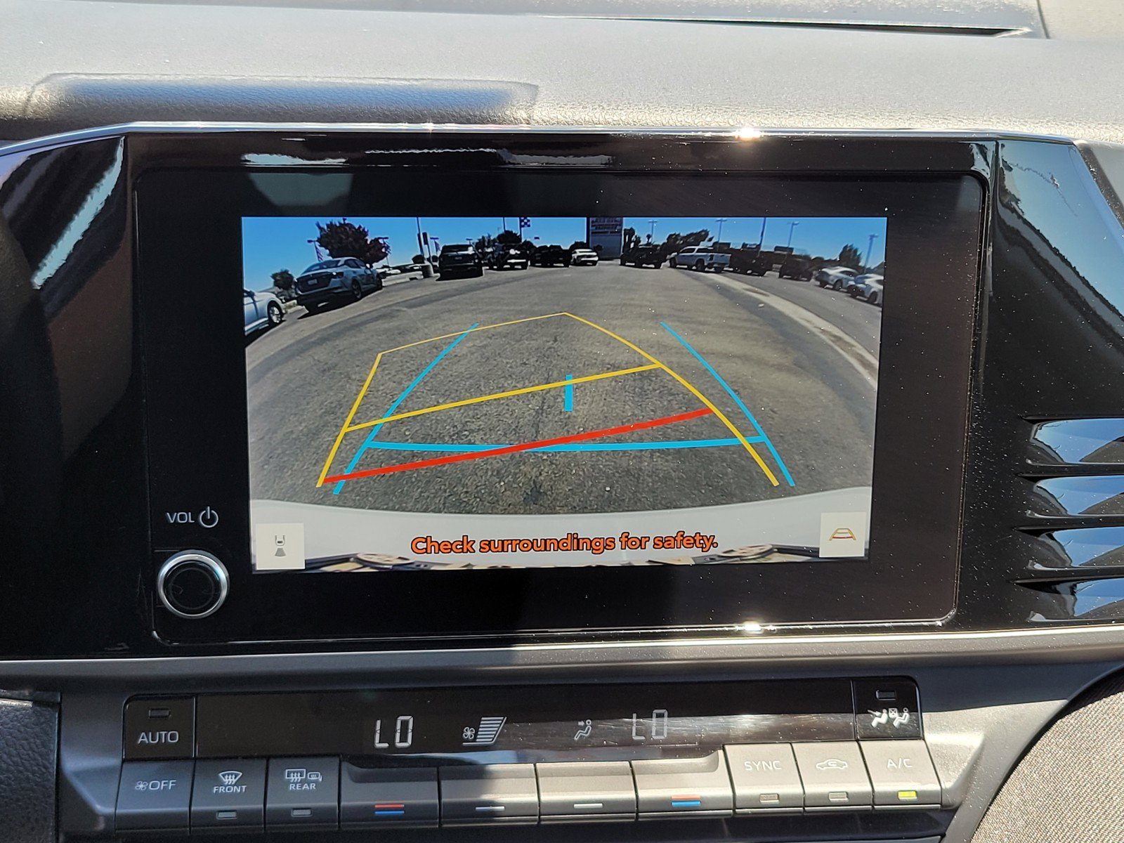 Used 2025 White Toyota  image 18