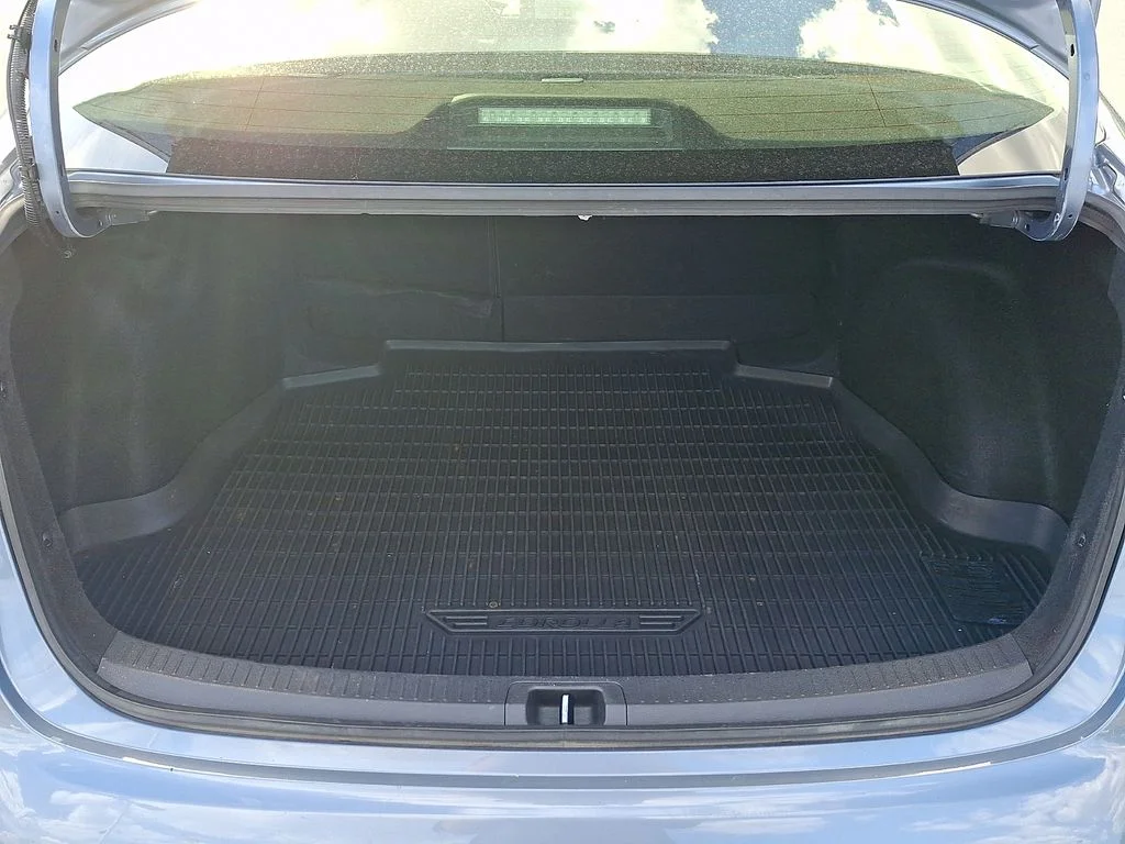 Used 2023  Toyota LE image 28
