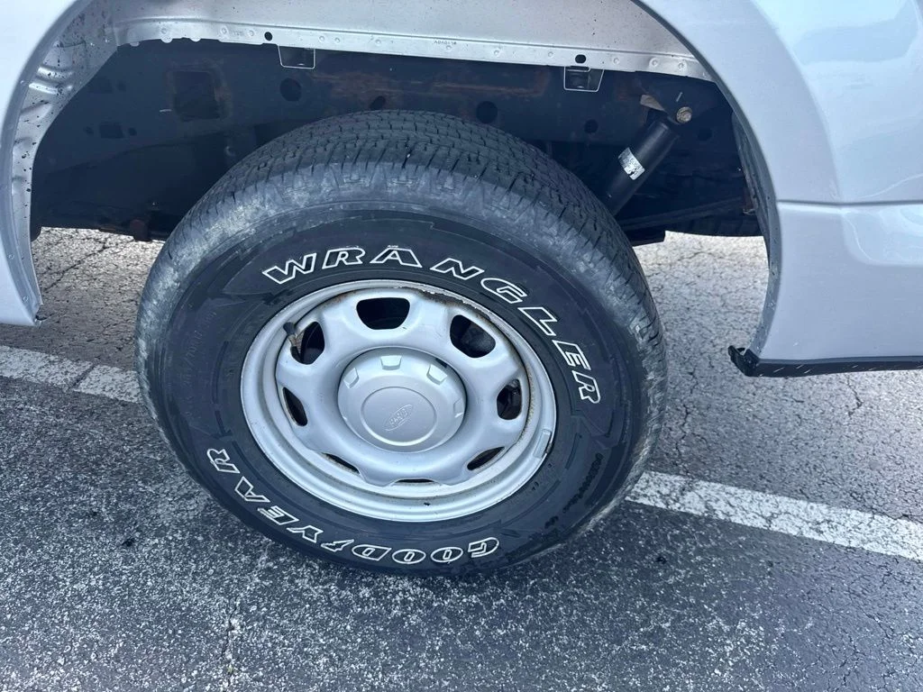 Used 2019 Silver Ford XL image 48