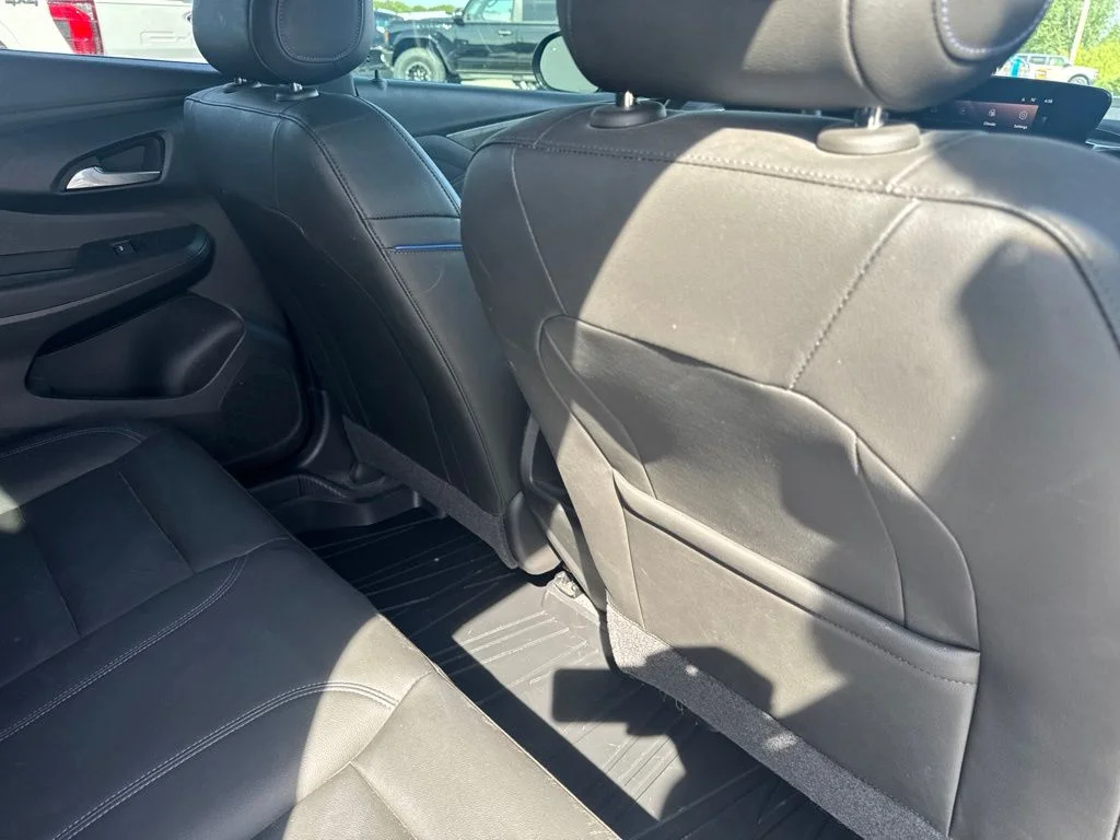 Used 2024 Blue Buick Sport Touring image 39