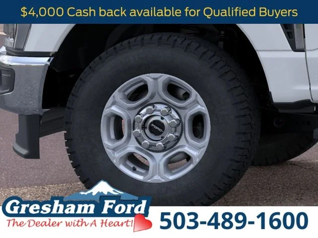New 2026 Oxford White Ford XLT image 22
