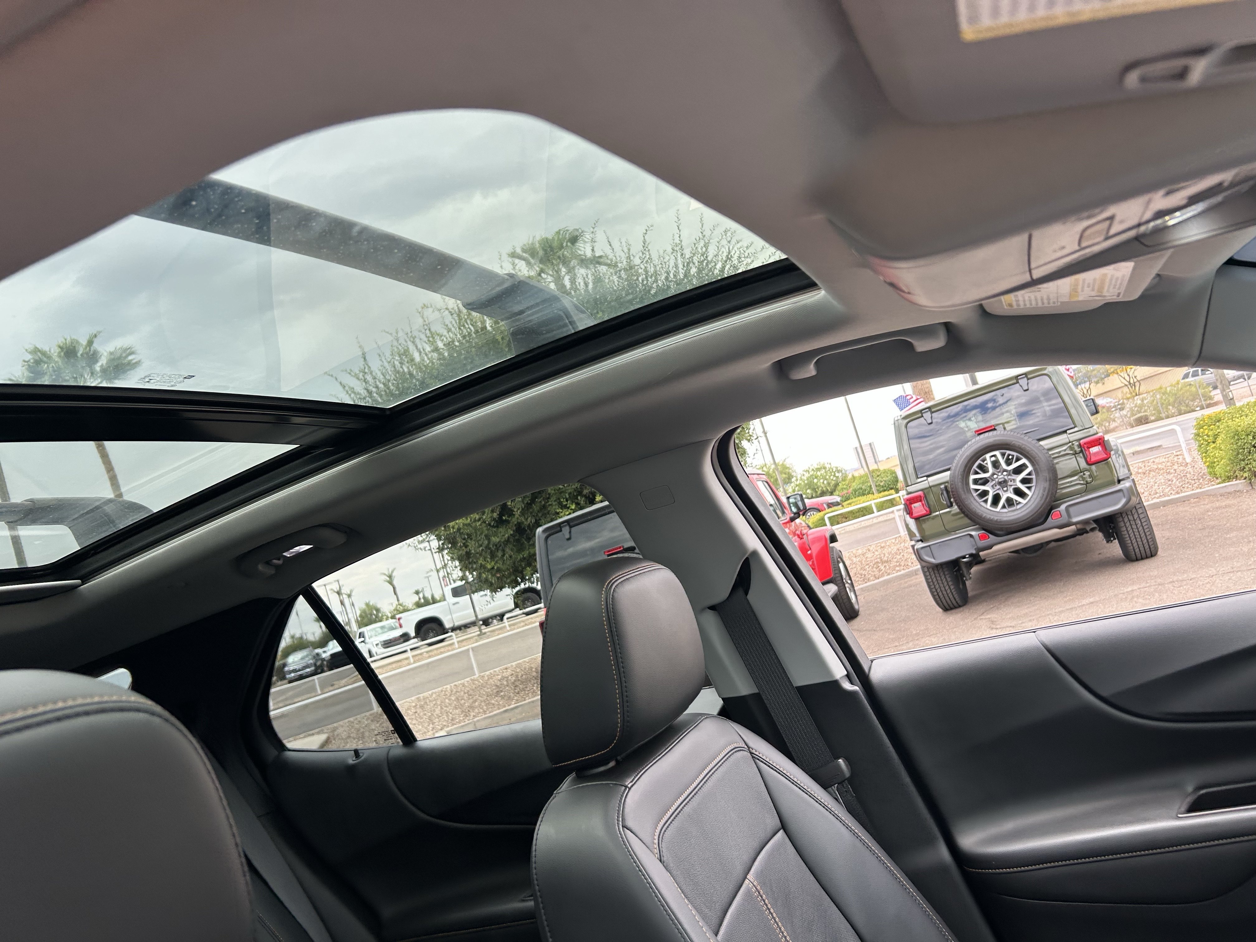2022 Chevrolet Equinox Premier - Photo 11
