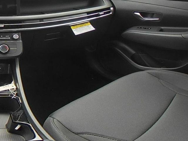 New 2026 White Hyundai SE AWD image 38