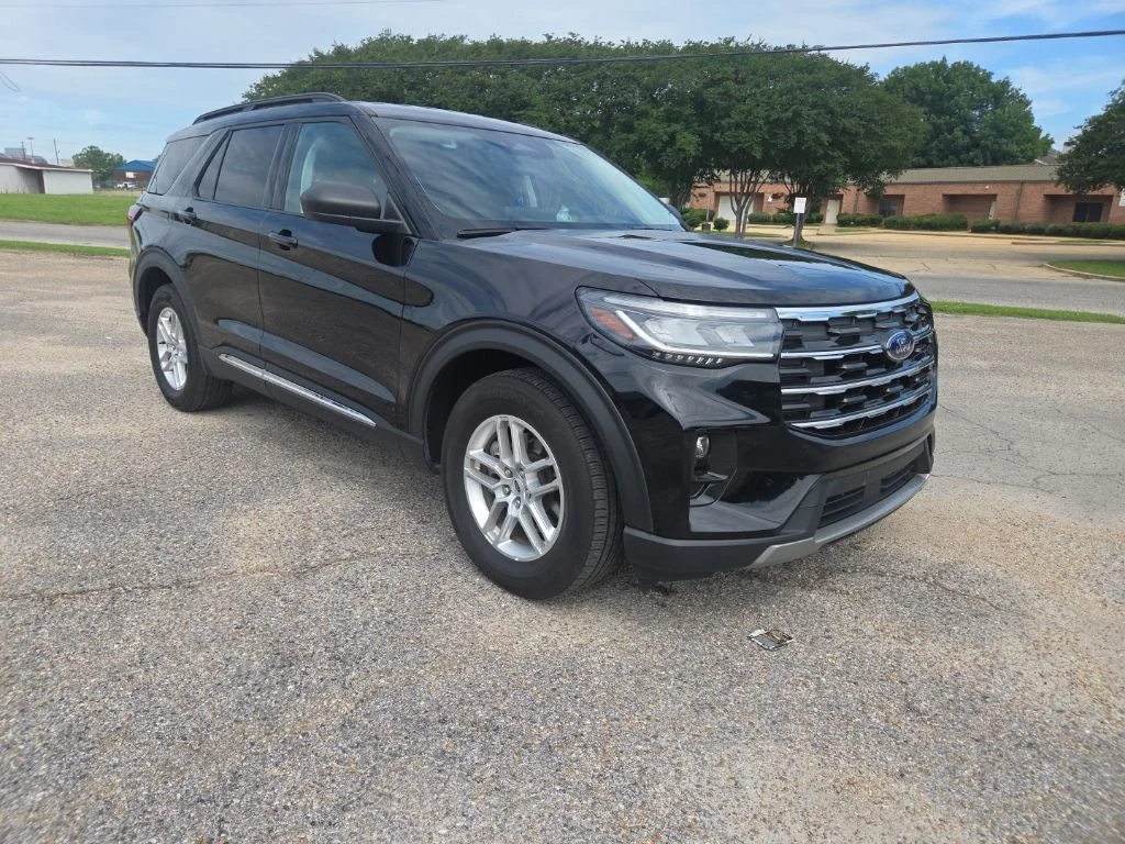 Used 2025 Black Ford Active image 14