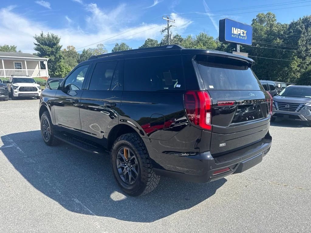 Used 2025 Black Ford Tremor image 3