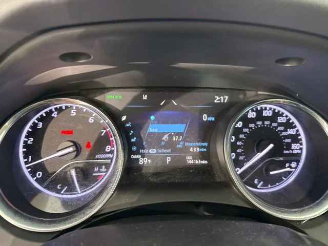 Used 2019 Blue Toyota XLE image 22
