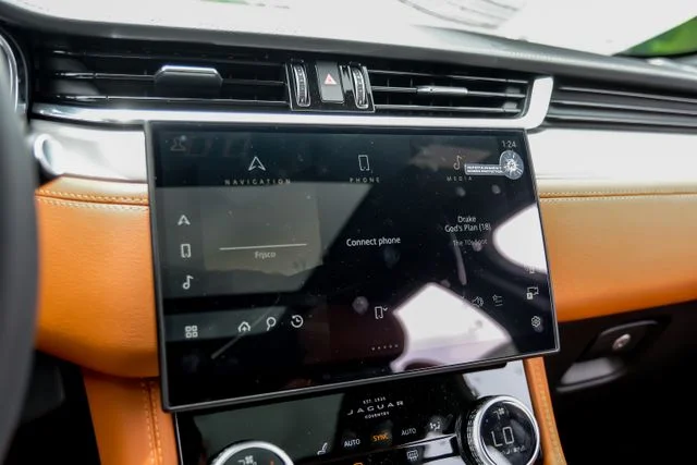 2026 Jaguar F-Pace R-Dynamic S - Photo 37