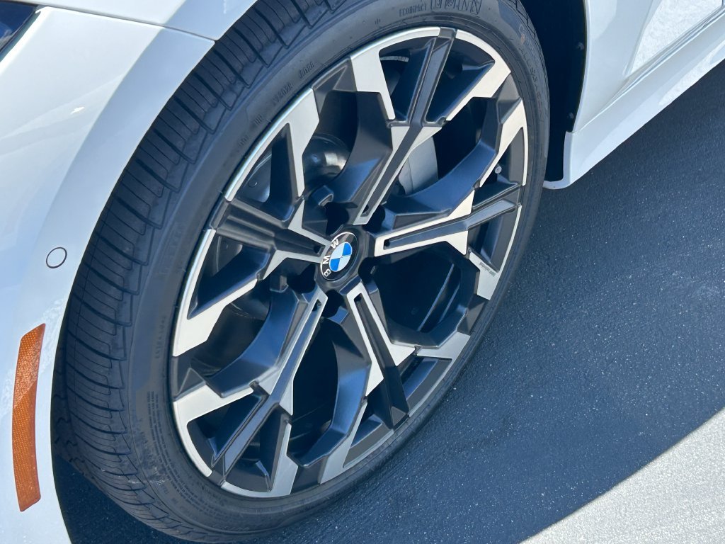New 2026 Alpine White BMW 330i image 3
