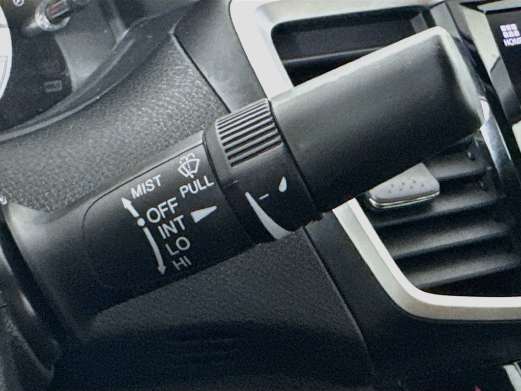 Used 2016 Silver Honda EX-L image 14