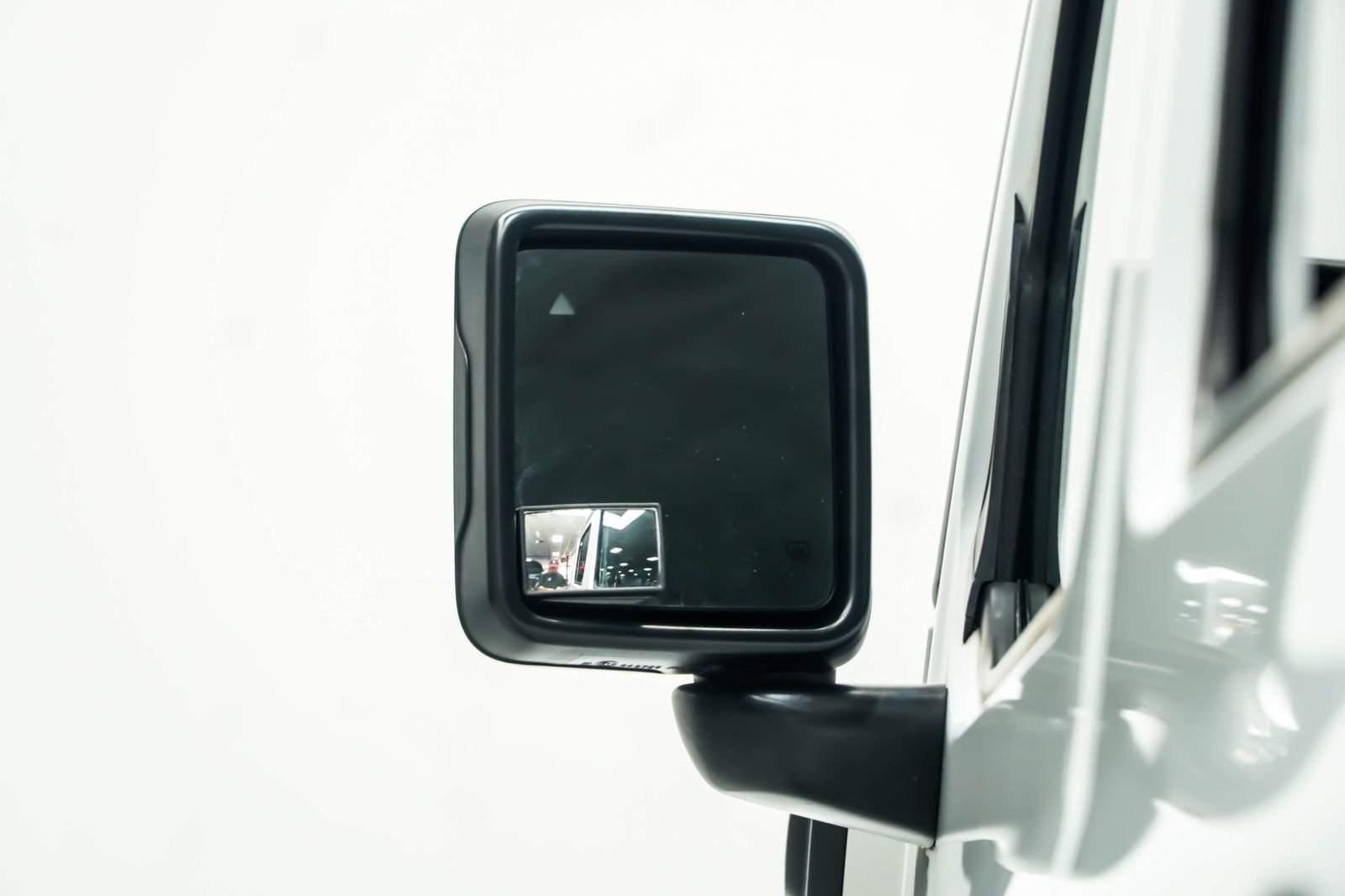 Used 2021 White Jeep Unlimited Sahara 4xe image 17