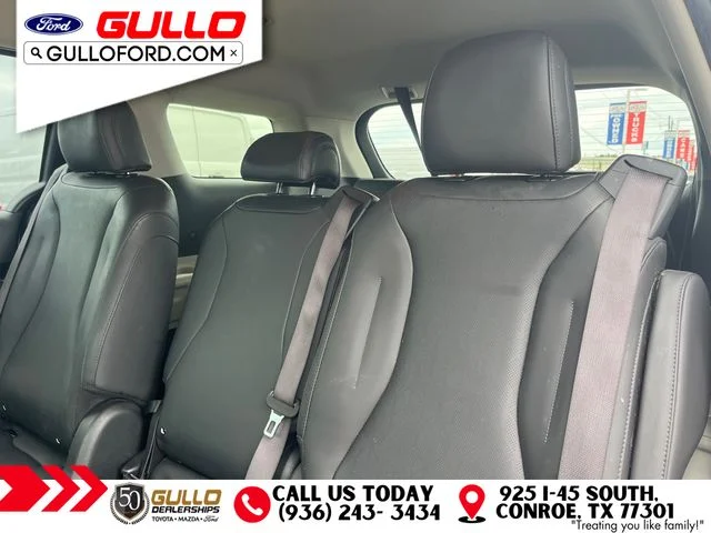 Used 2023 Snow White Pearl Kia LX Seat Package image 12