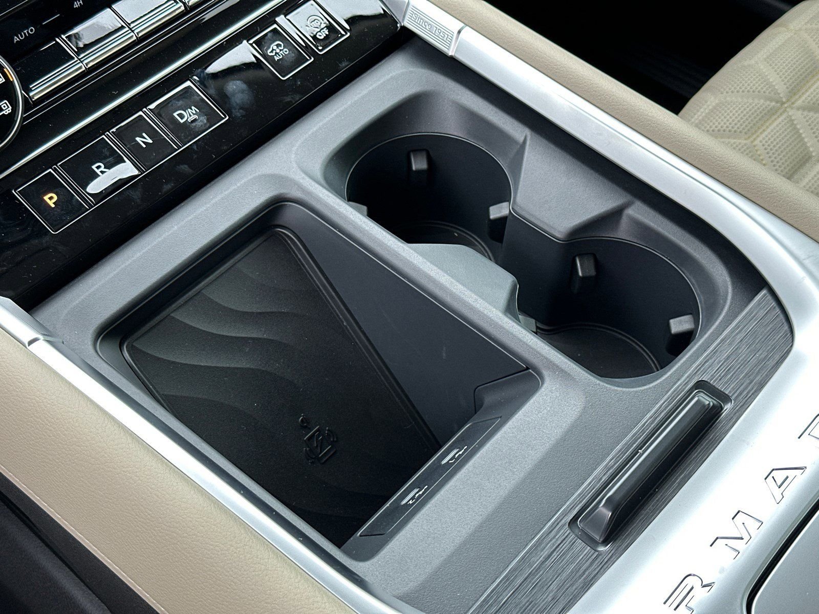 New 2026 White Nissan Platinum Reserve image 39