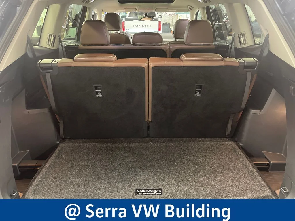 Used 2023 Gray Volkswagen 3.6L V6 SE w/Technology image 29